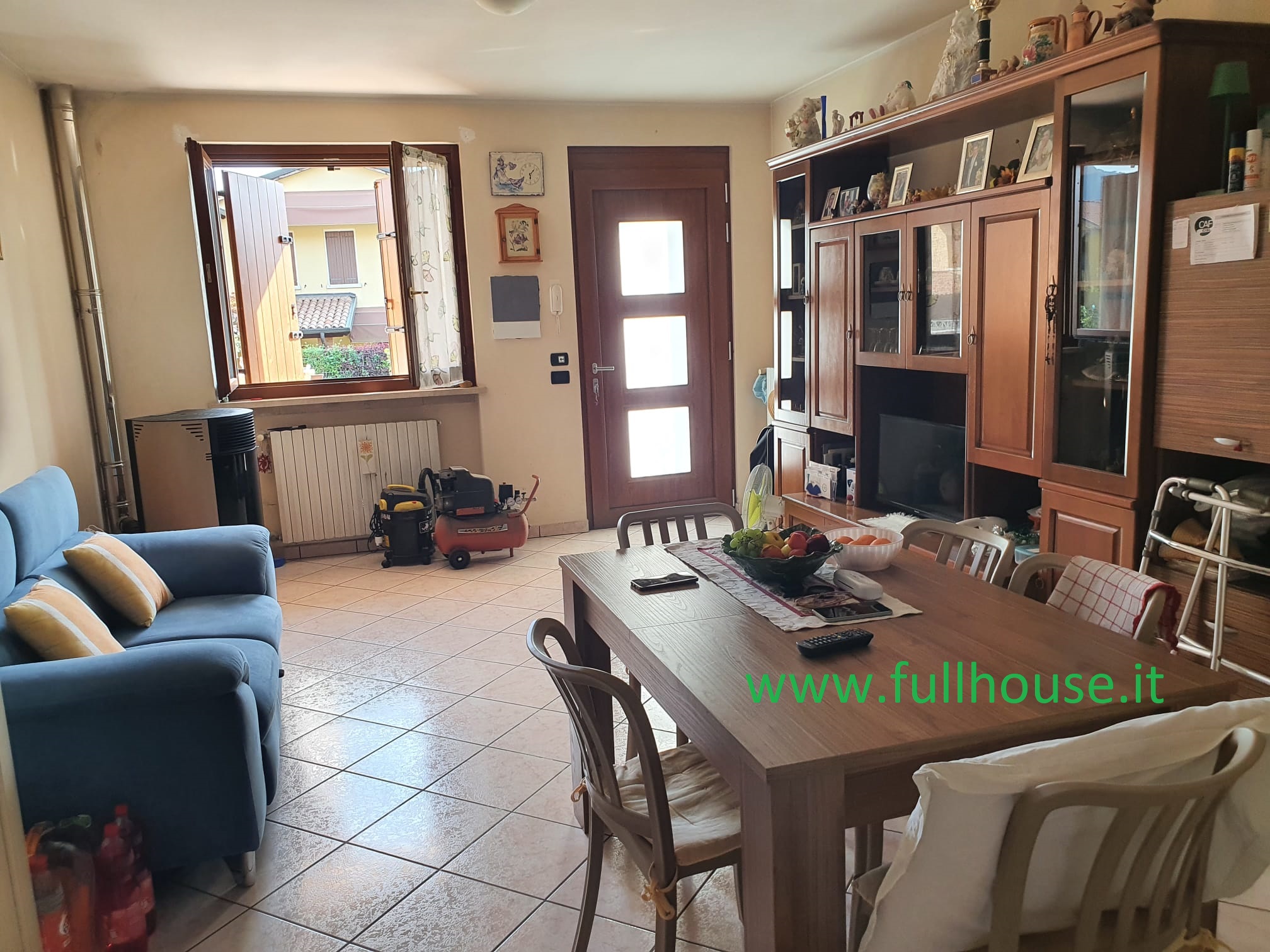 Villetta a schiera d'angolo