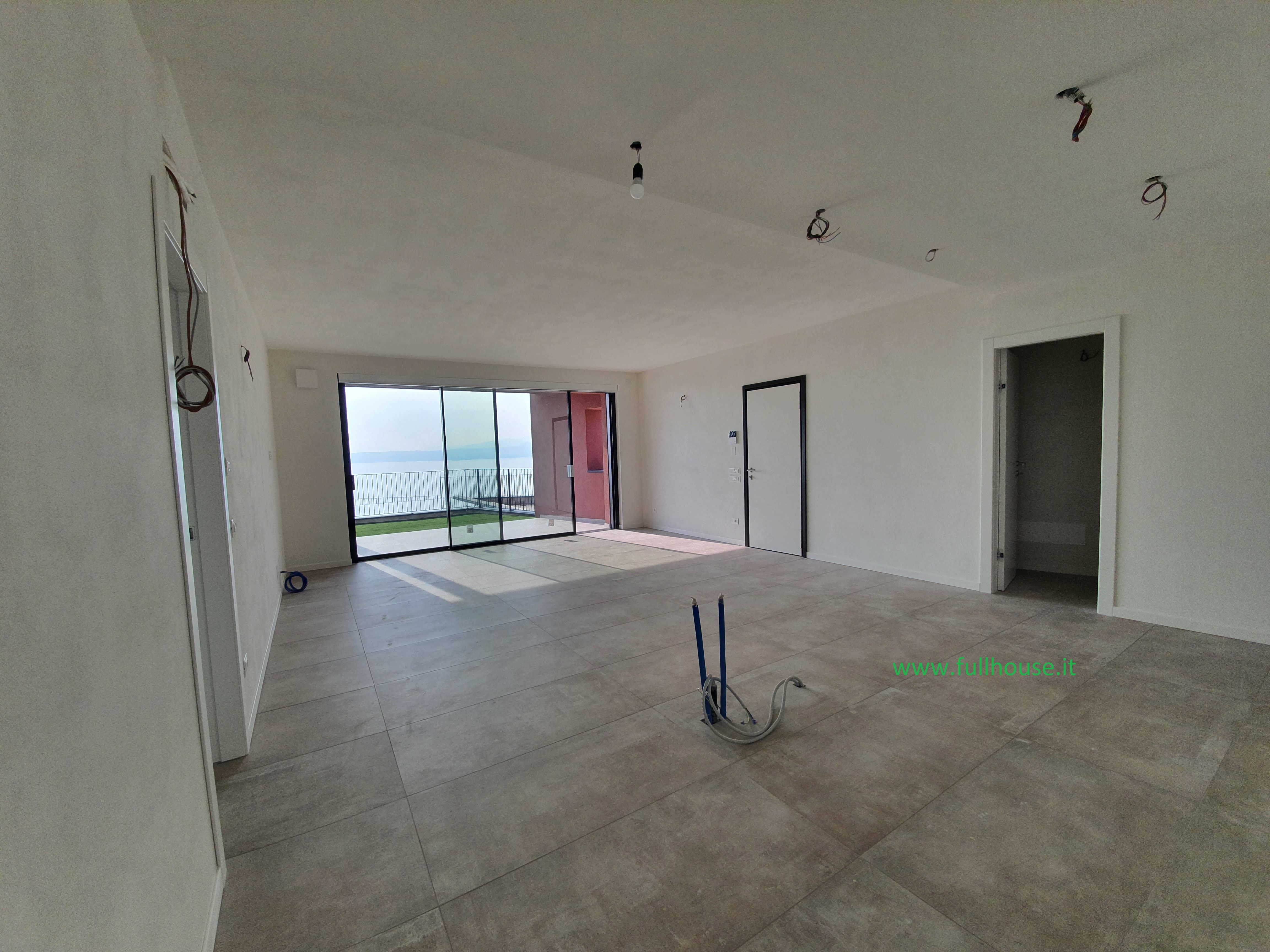 Neue Vierzimmerwohnung