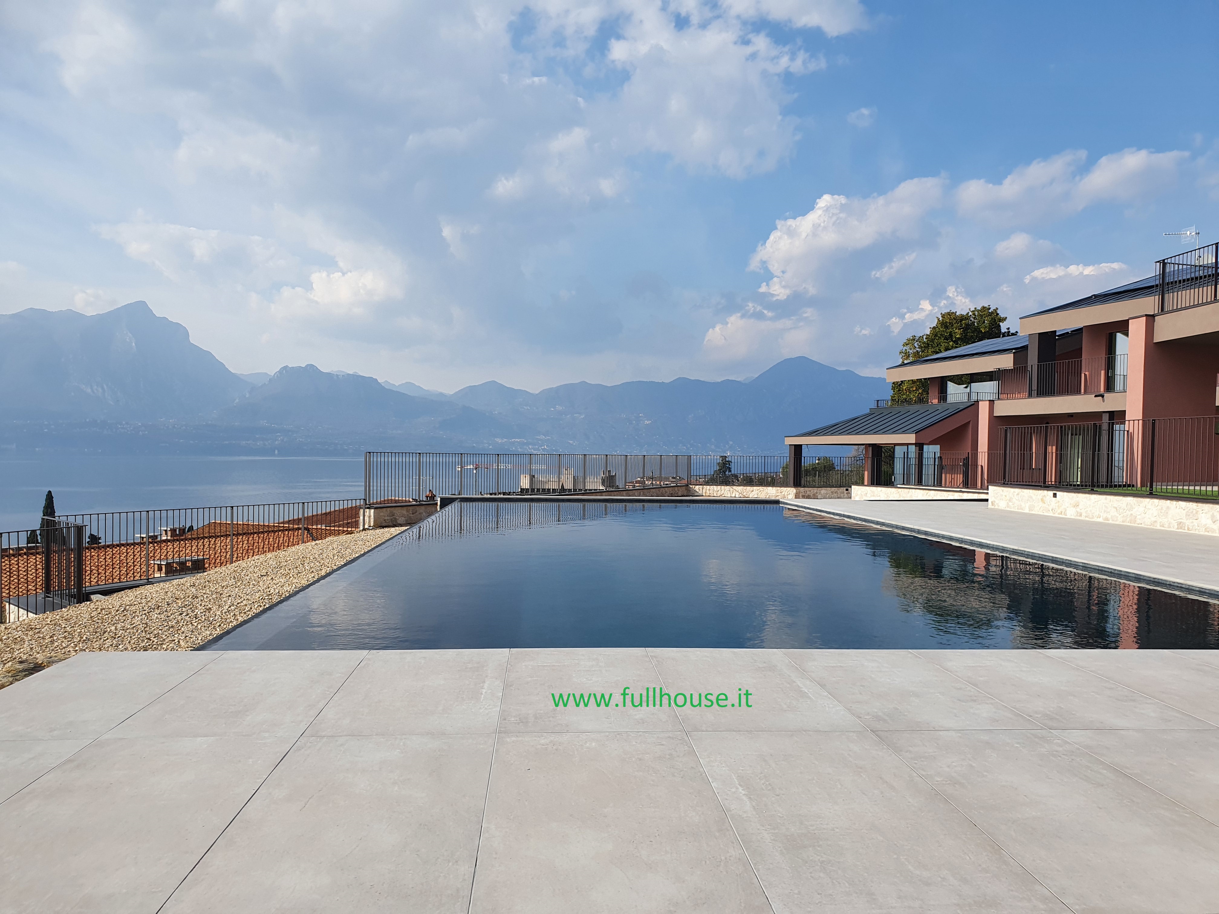 Neue Vierzimmerwohnung