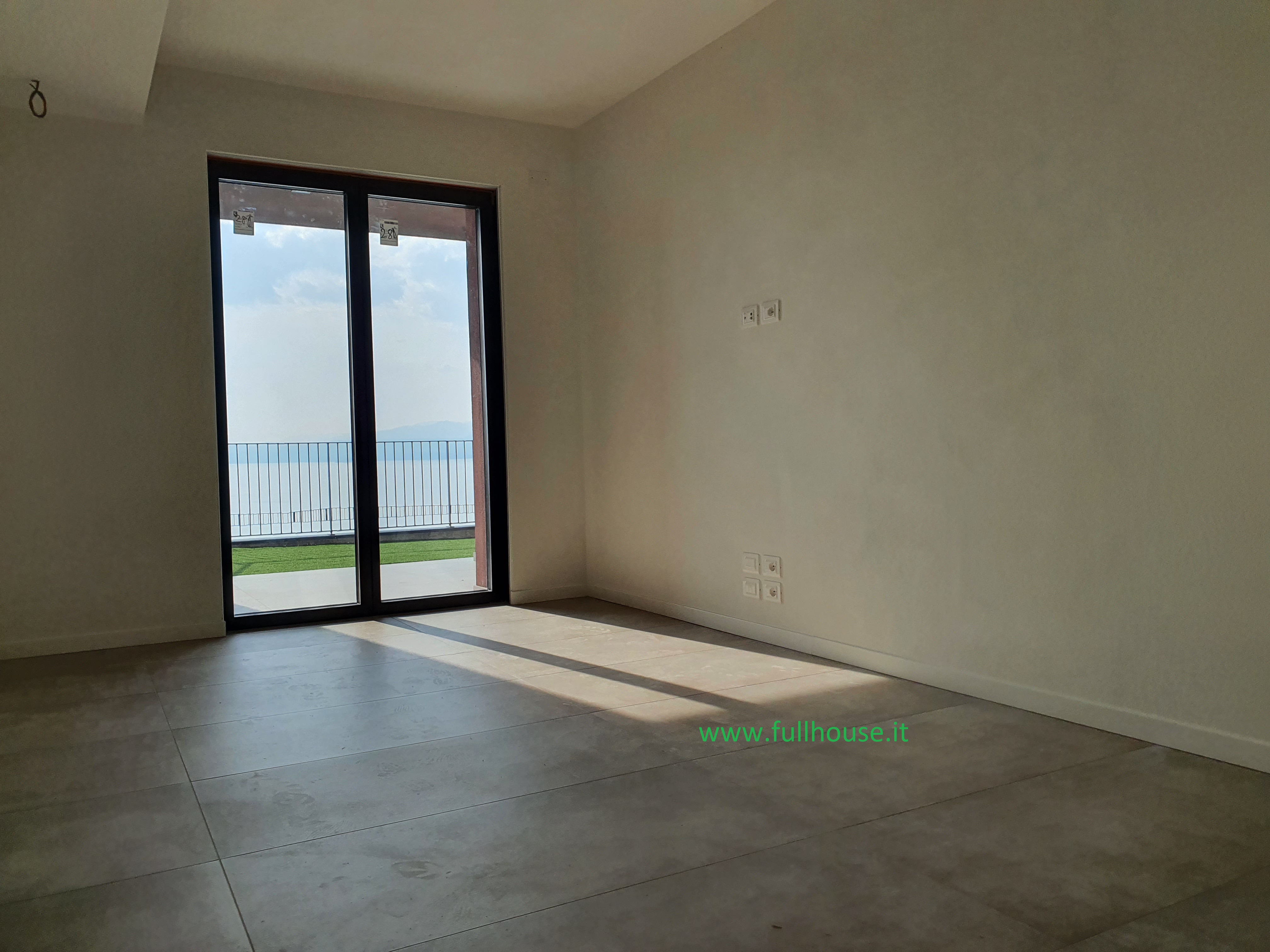 Neue Vierzimmerwohnung